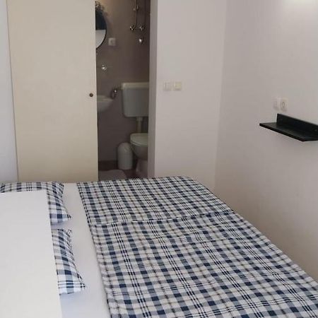 Apartmani Bonavia Jelsa  Bagian luar foto