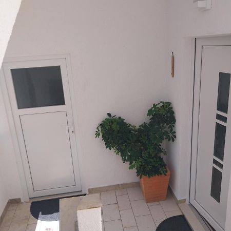 Apartmani Bonavia Jelsa  Bagian luar foto