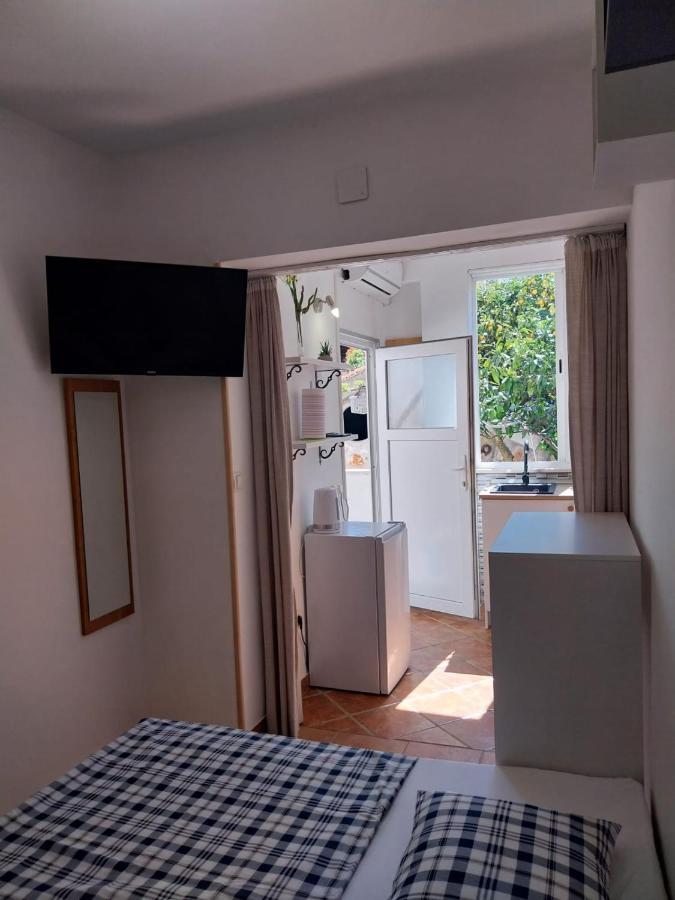 Apartmani Bonavia Jelsa  Bagian luar foto